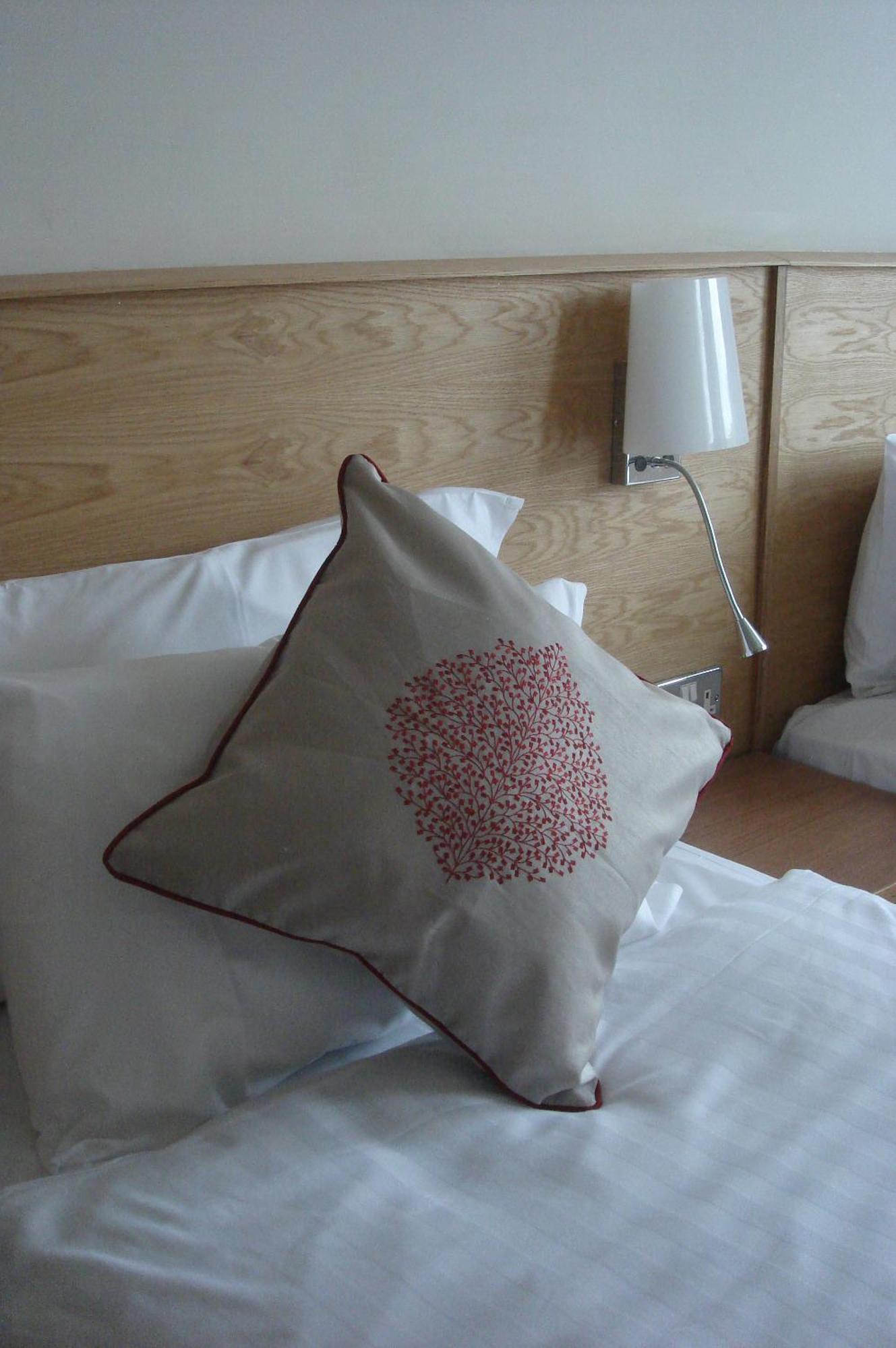 Somerfield Lodge Swansea Room photo